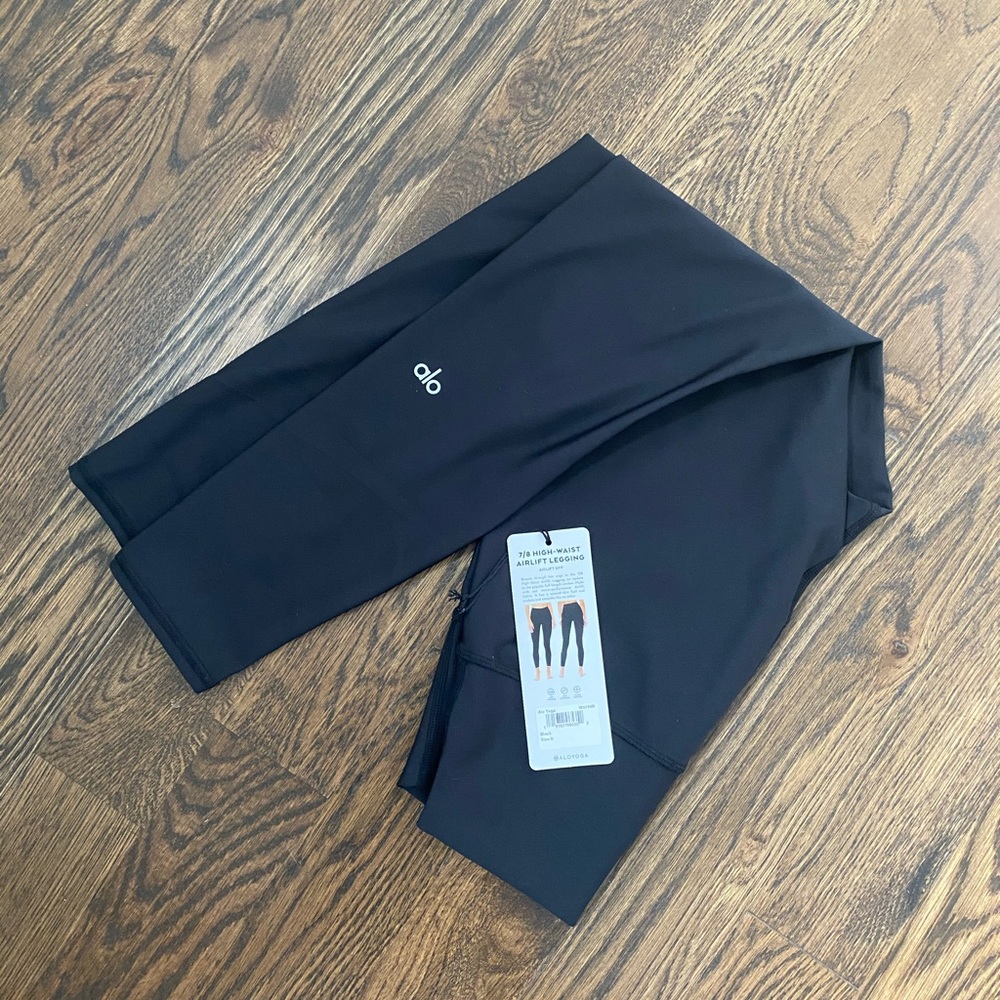 ALO Yoga 7/8 High Waist Airlift Legging Small NWT